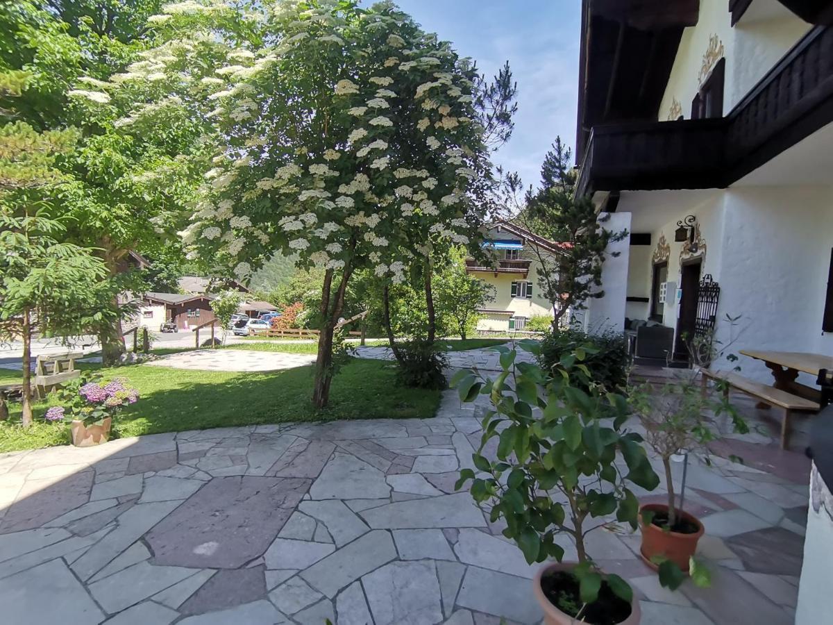 Pension Almhof Baumgarten 바트라이셴할 외부 사진